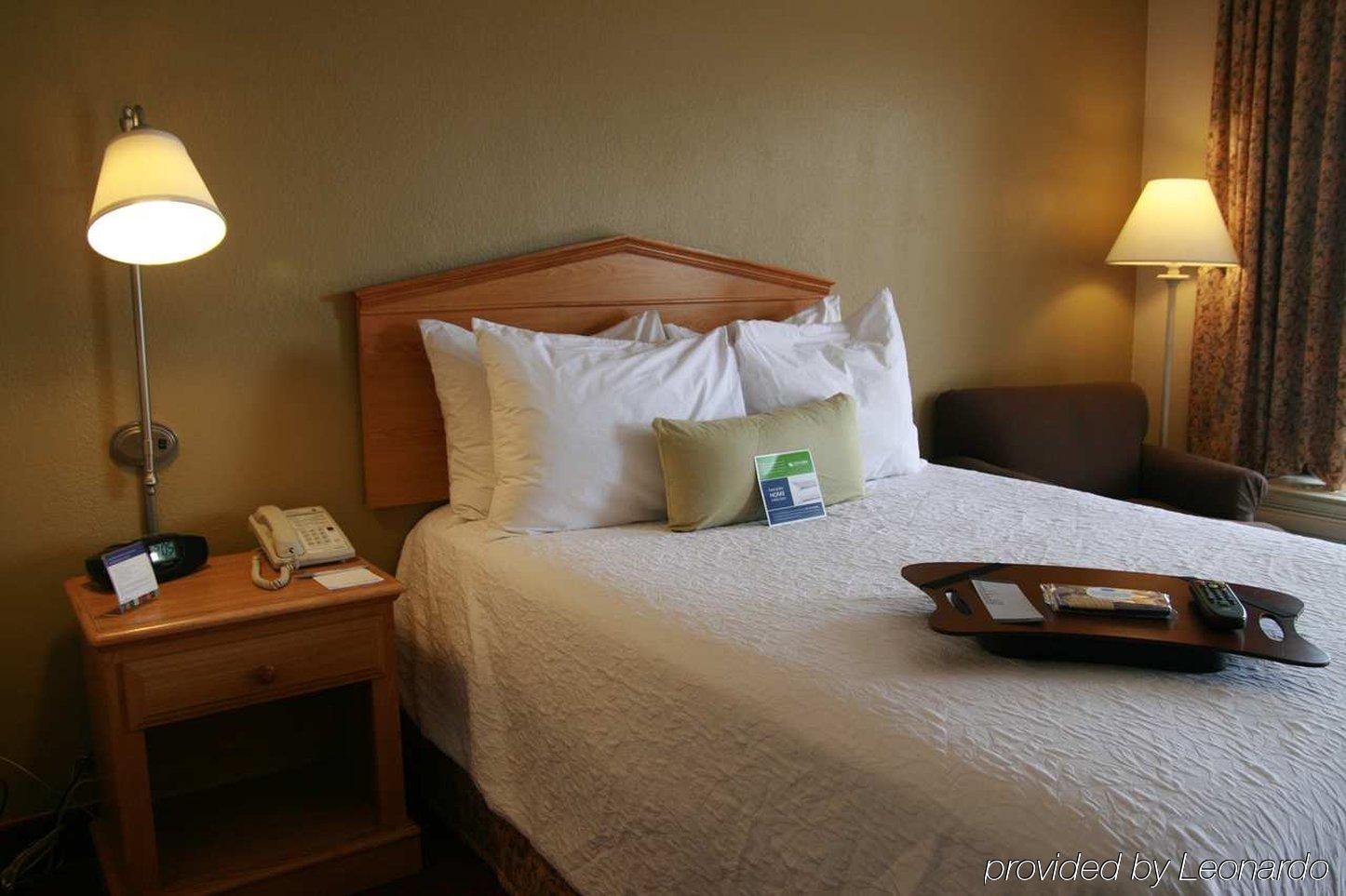 Baymont By Wyndham Columbus Ga Hotell Rom bilde